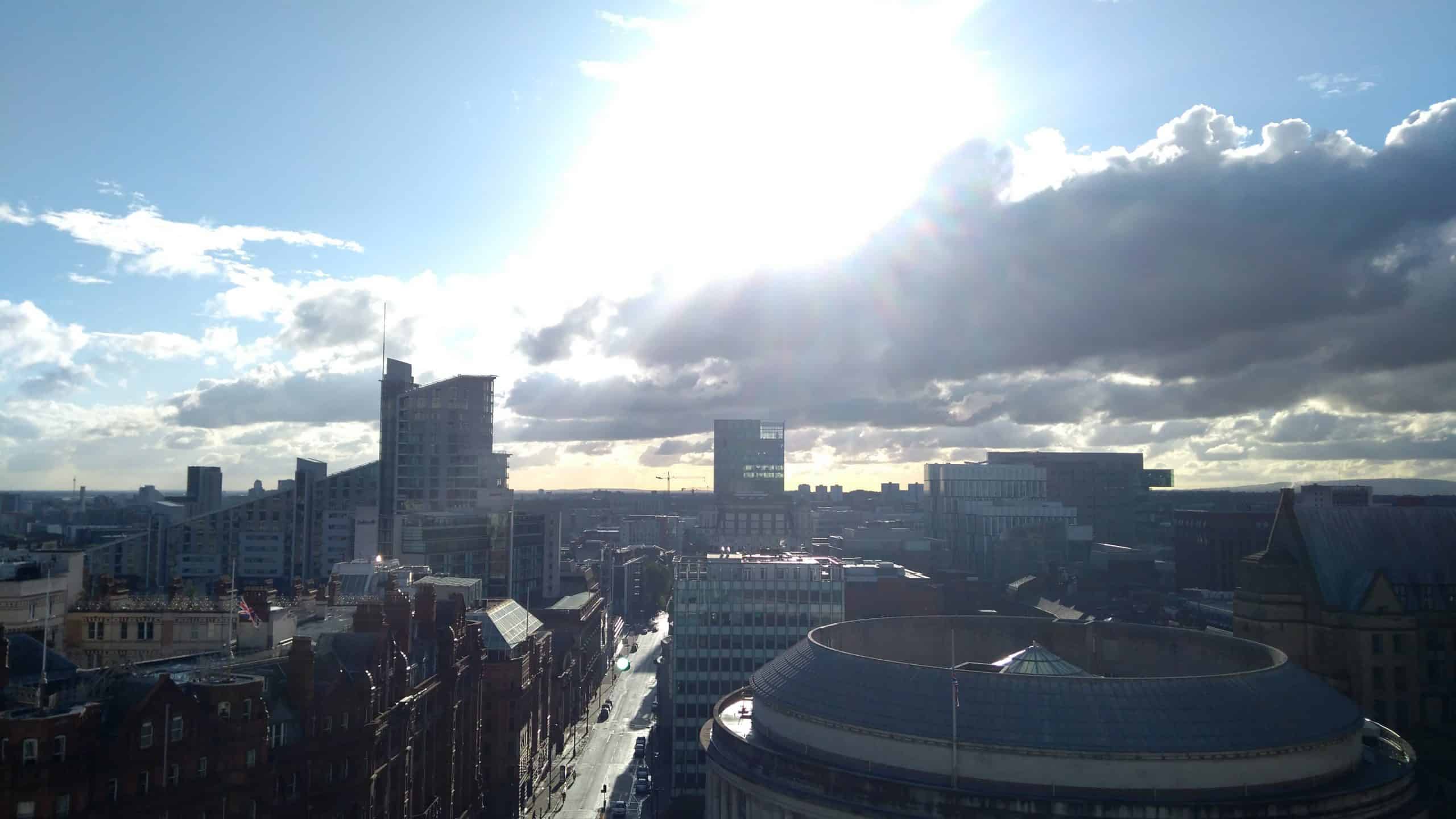 How to be hyper-decisive